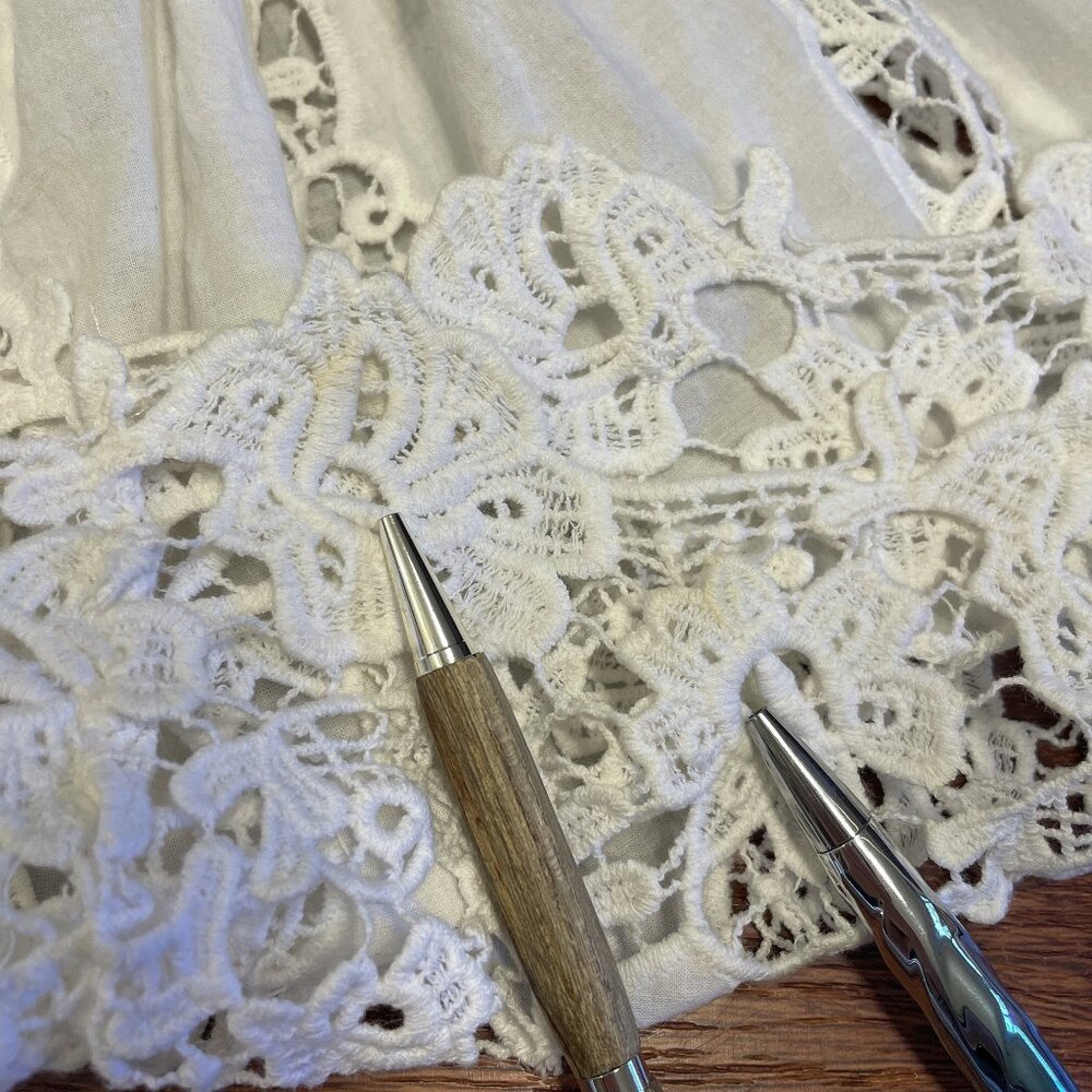 Boston Proper Top Tunic Medium White Lace Bell Sleeves Cottagecore Feminine - Picture 16 of 16